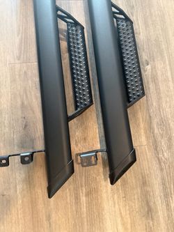 3rd Gen (2016-2023) Toyota Tacoma Double Cab OEM Predator Tube Steps