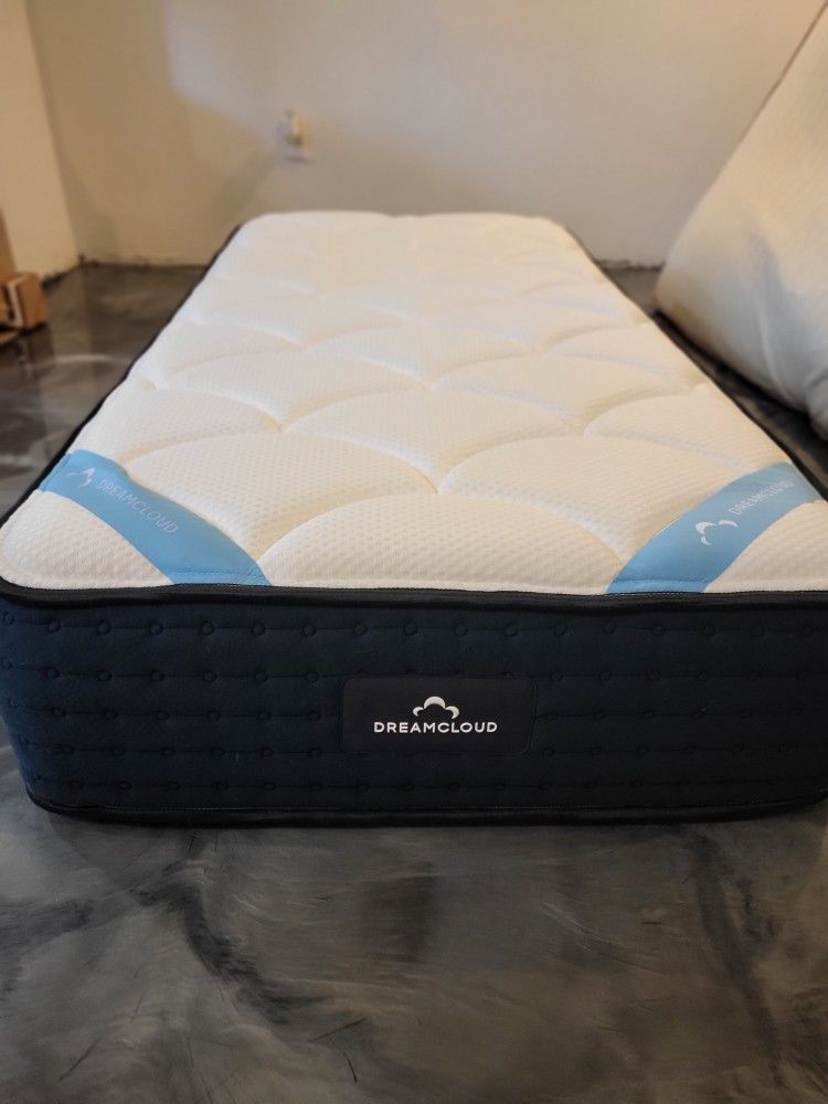 DreamCloud Premier Twin XL Mattress ( Memory Foam Bed )