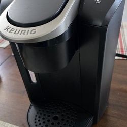 Keurig K-select Machine + Pods