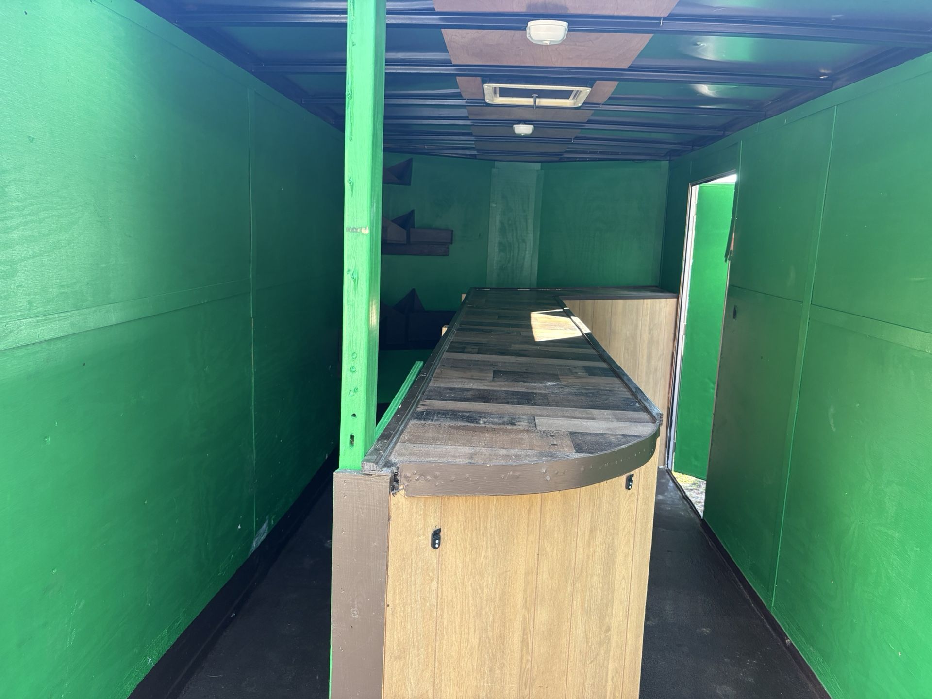 FOR SA L E T R A I L A