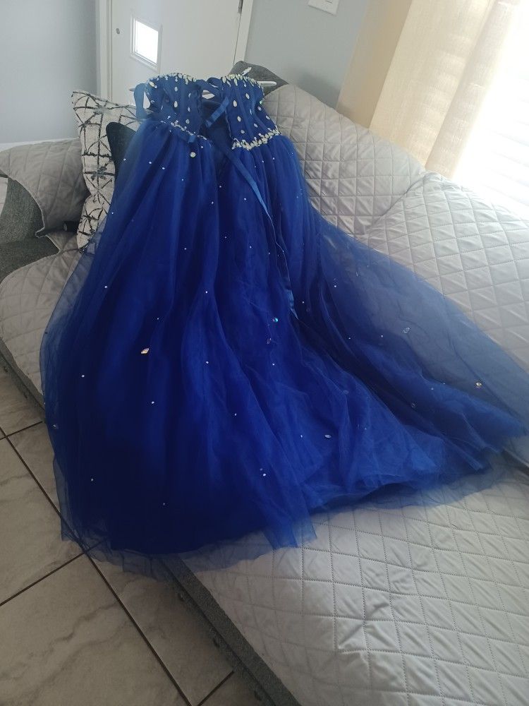 Dress For Quinceañera Or Sweet Sixteen With Petticoat