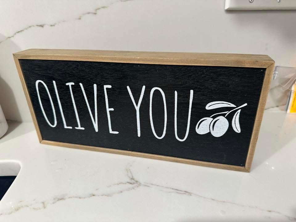 Wood Decor “Olive You” 