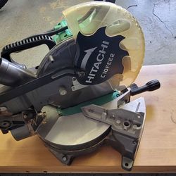Hitachi 10" compound miter saw