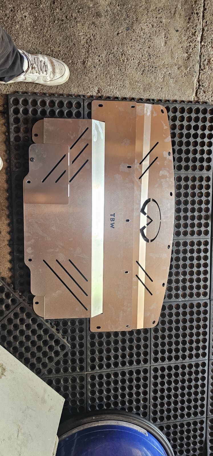 Infiniti Skid Plate