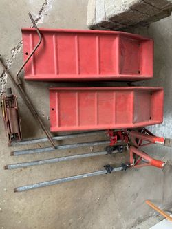 Vintage auto ramp set with stand and jacks and pole clamps