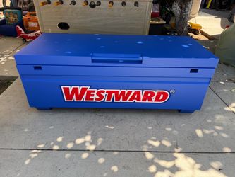 New westward jobsite box size 5 ft long x 2 ft wide x 23” top asking $600 thanks