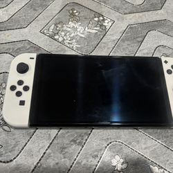 Nintendo  Switch 