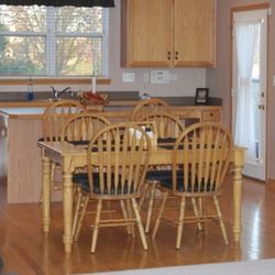 Oak Dinette Dining Table Set With Custom Upholstered Cushions