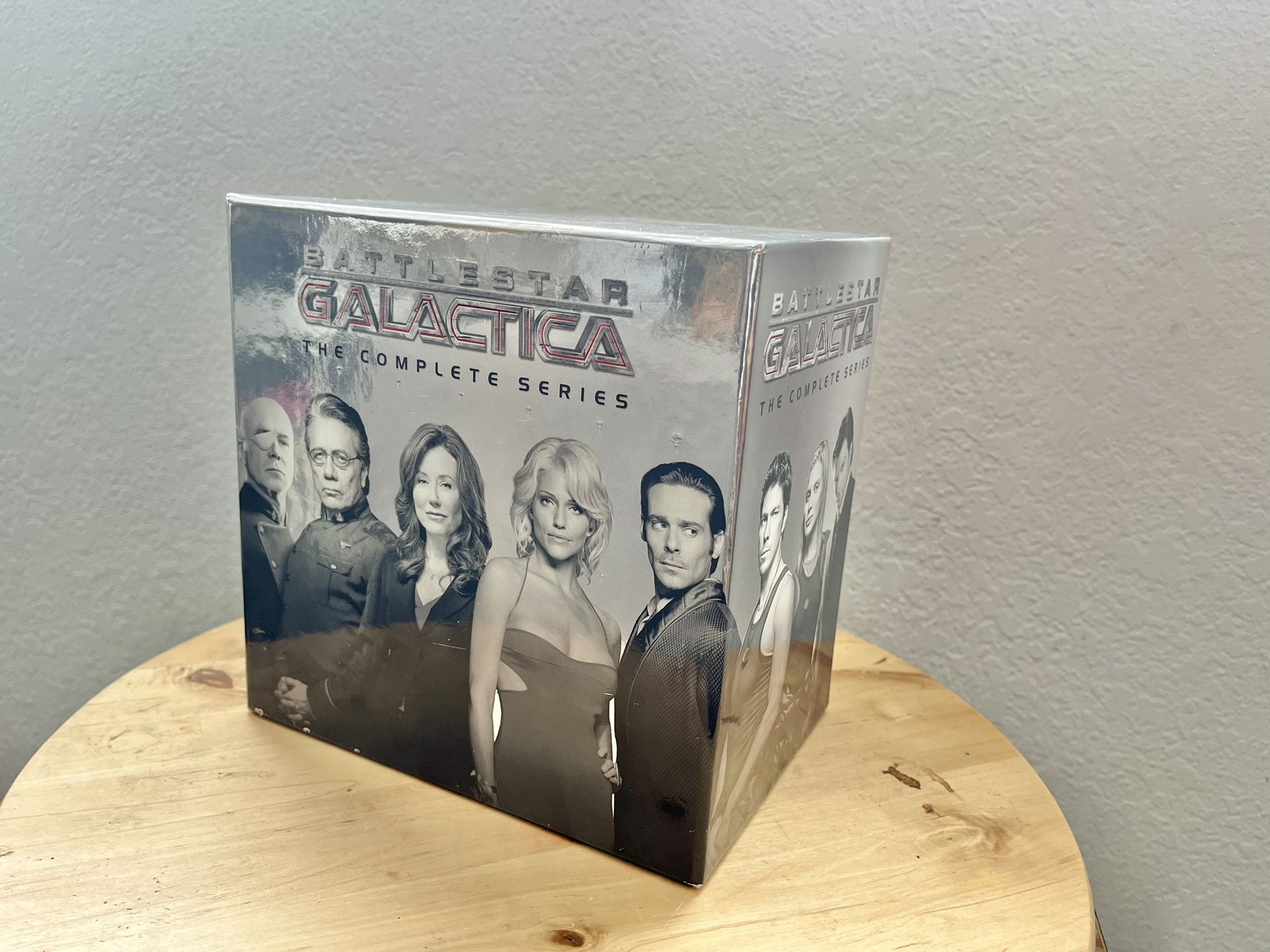 Battlestar Galactica - The Complete Series (DVD, 2010, 25-Disc Set)