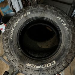 COOPER DISCOVERER AT3 XLT LT 275/70R18