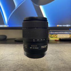 Canon EF-S 18–135mm f/3.5–5.6 IS Lens | Clean