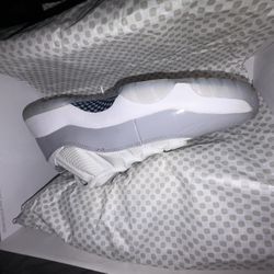 Air Jordan 11 Retro Low  Cement Gray