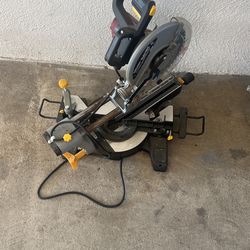 10” Miter Saw With Blade