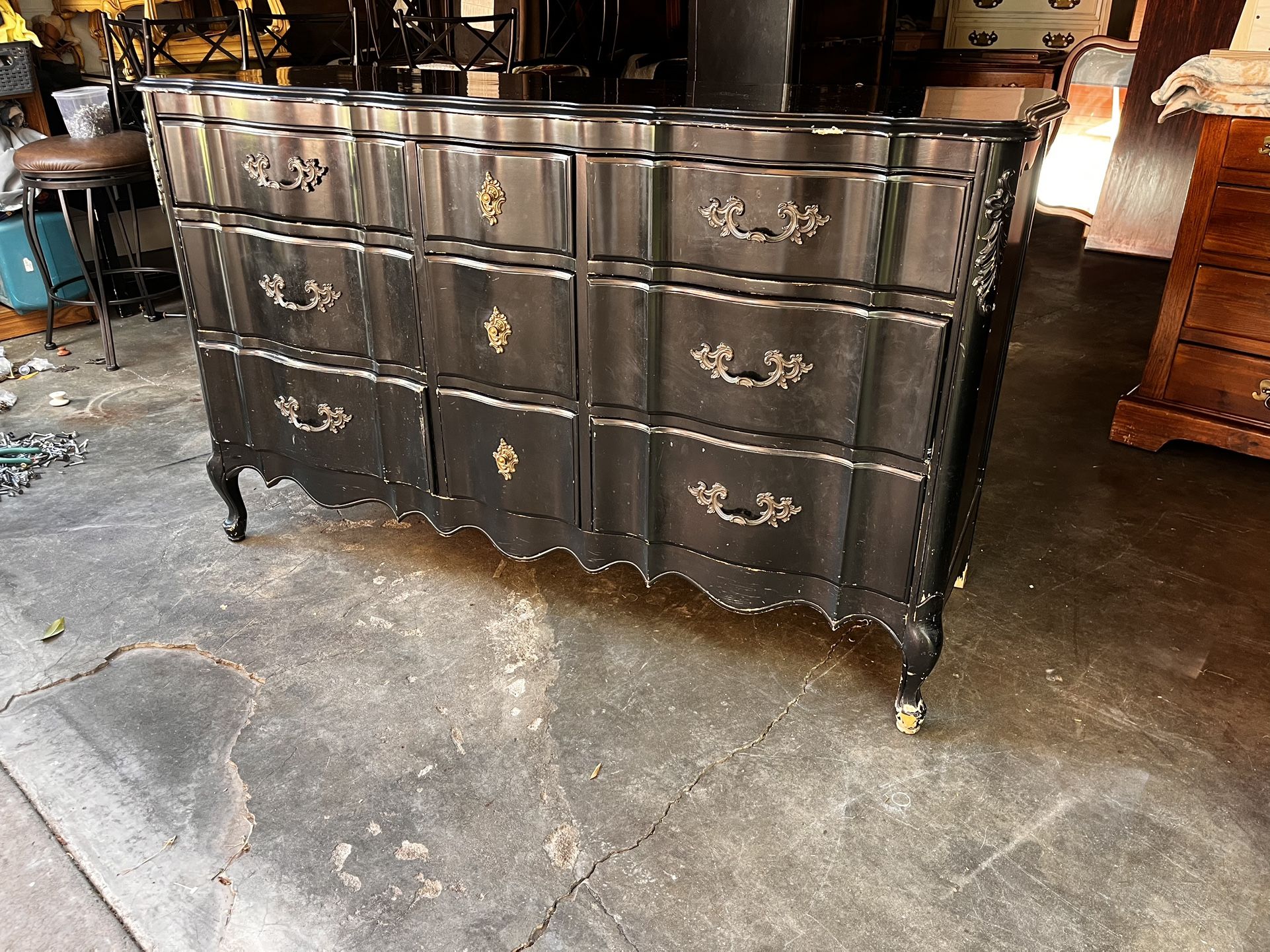 French Provincial Long Dresser🖤🖤
