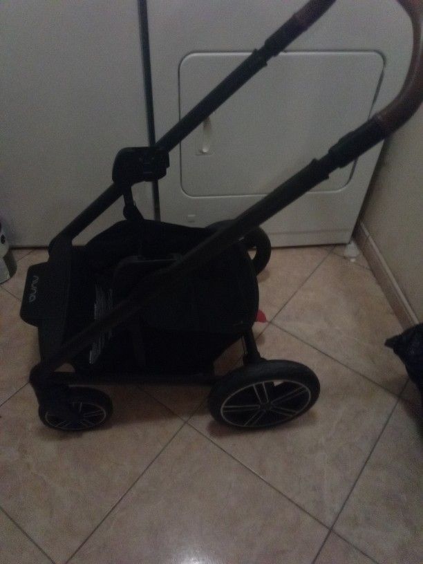 Nuna Mixx Stroller Chasis (Model#ST10504CVRCA)