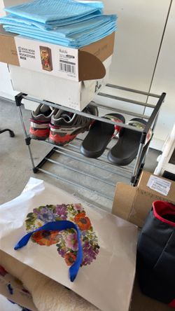 Small shoe rack