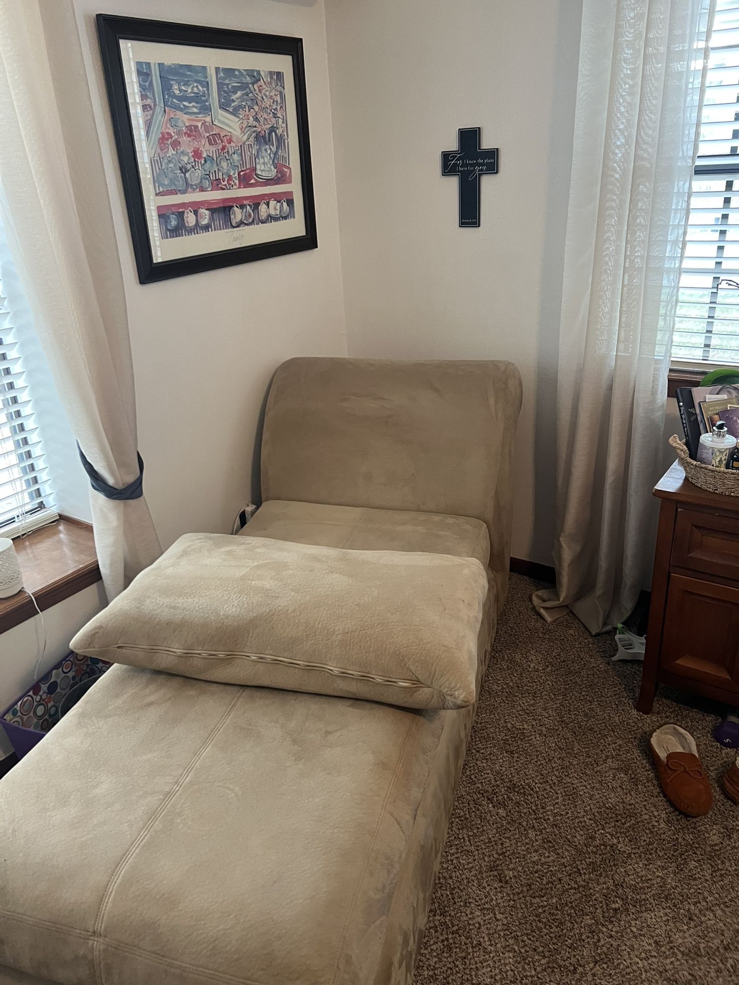 Ashley Chaise Furniture