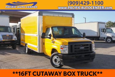 2022 Ford E-350 Cutaway