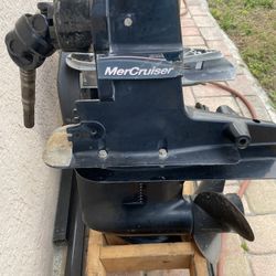 2006 Out drive MerCruiser 3.0 L../ 4 cyl