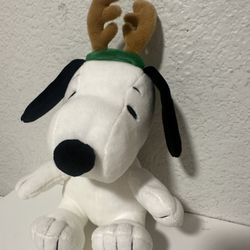 snoopy xmas plush 