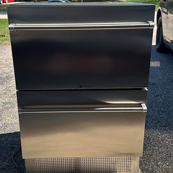 WINEBOSS 24in Double Drawer Wine Chiller 