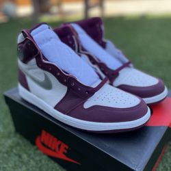 Air Jordan 1 Bordeaux Size 10.5 M