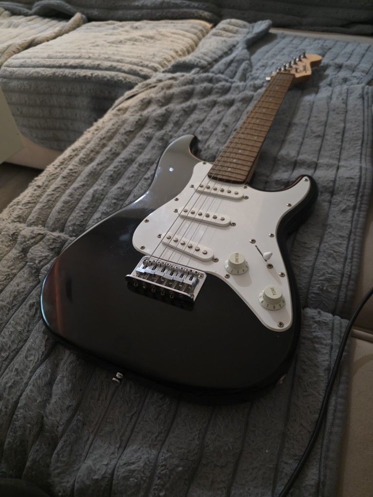 Squier By FENDER Mini