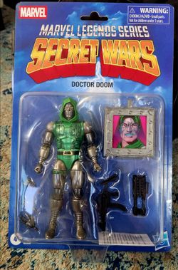 Marvel Legends Secret Wars Doctor Doom Figure