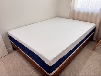 Queen Bed Set