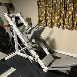 TuffStuff Leg press, hack squat combo