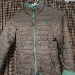 North Face Jacket. Kids Mediim. 