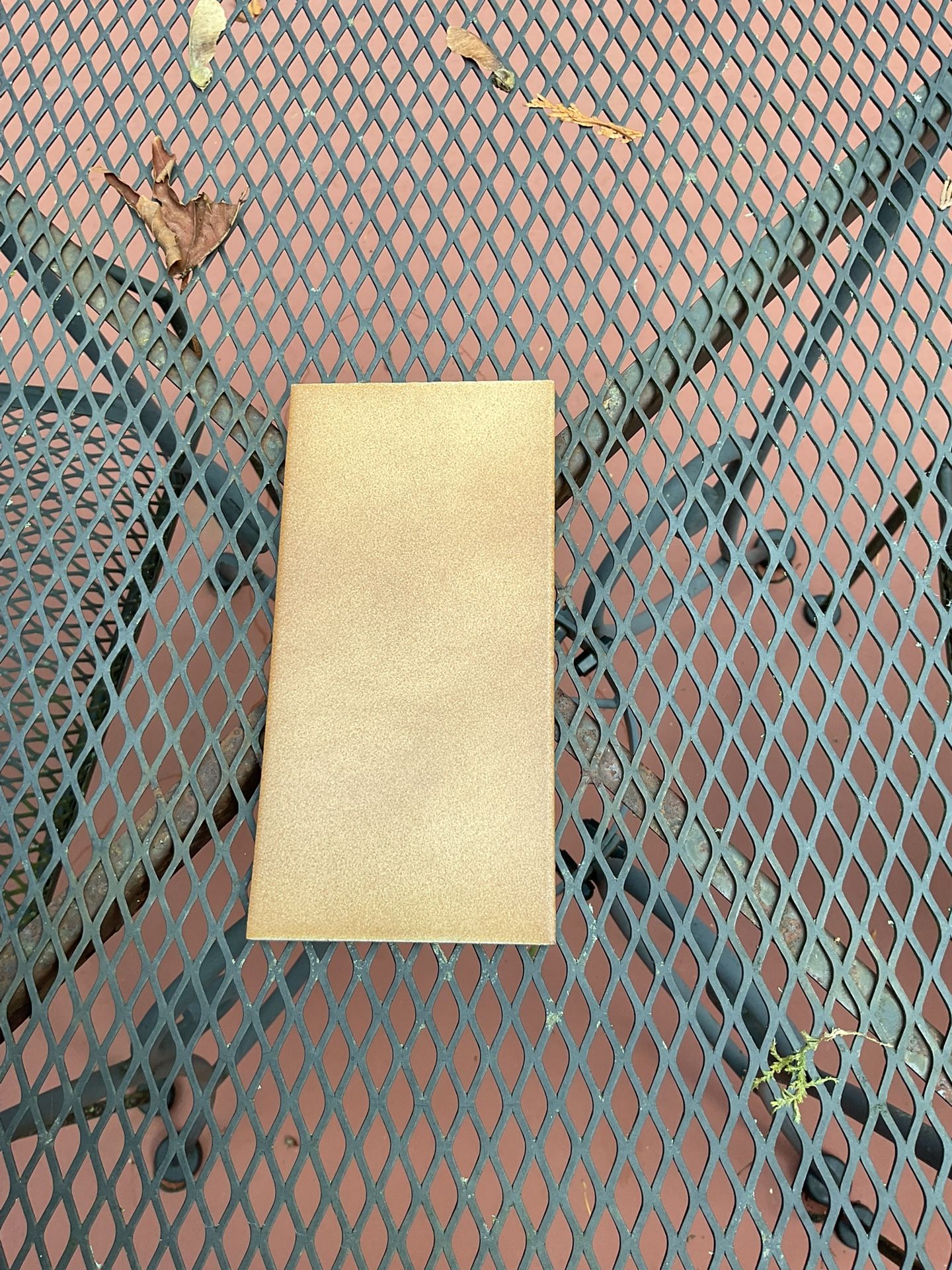 Floor tile