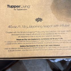 Tupperware Living Teapot