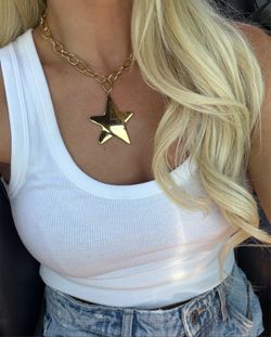 Gold Star Necklace 