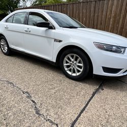 2015 Ford Taurus