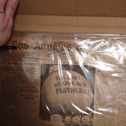 La Times 1933 News Paper