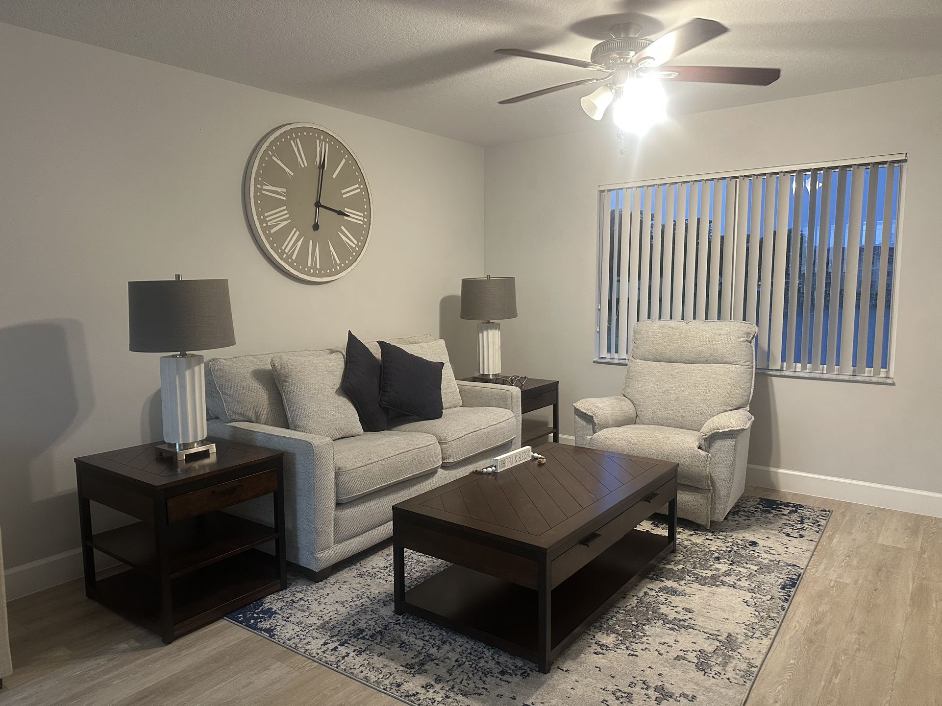 la-z-boy Living Room Set