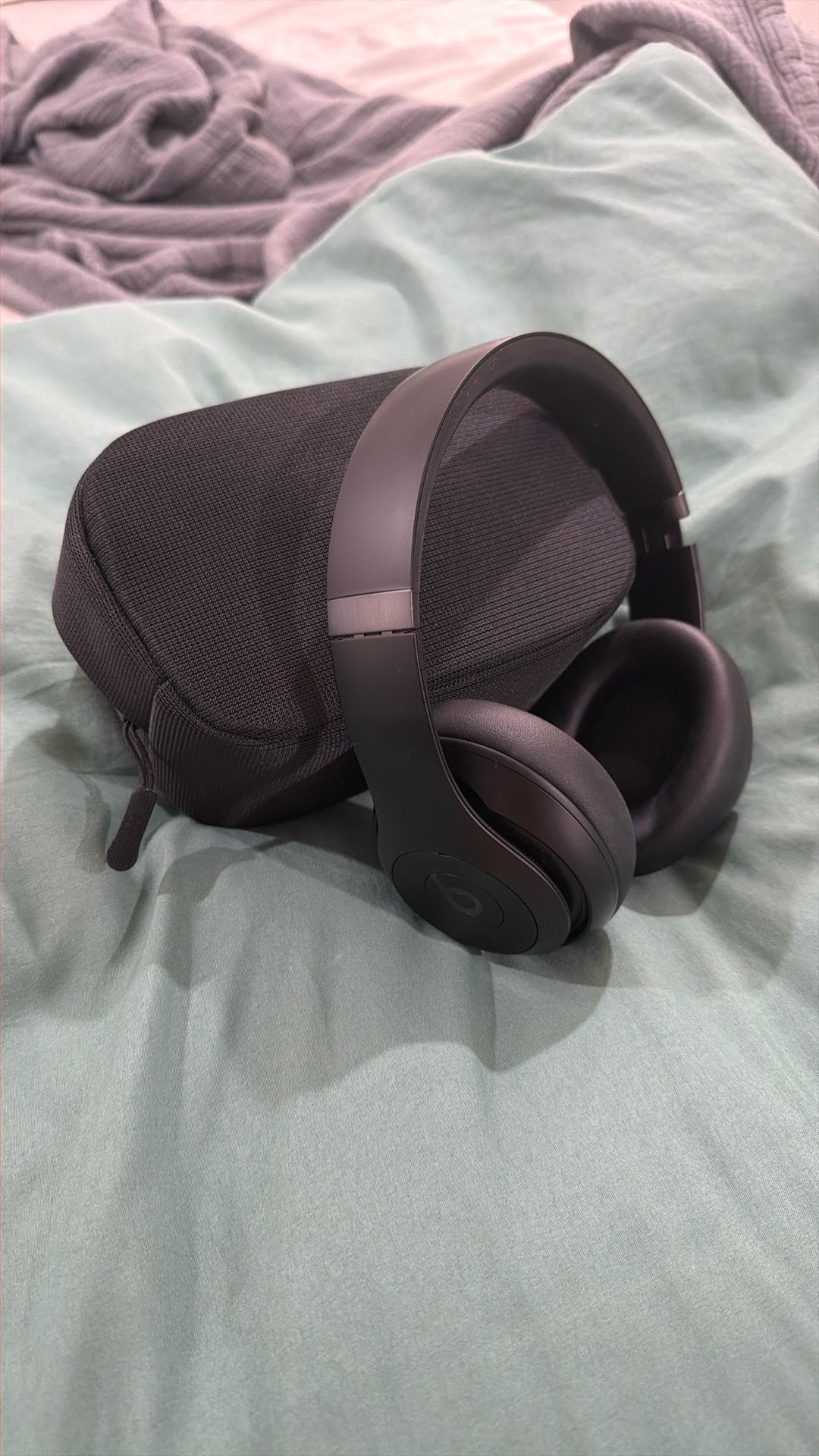 Beats Pro Barely Used