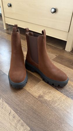 Journey Collection Brown Ankle Boots