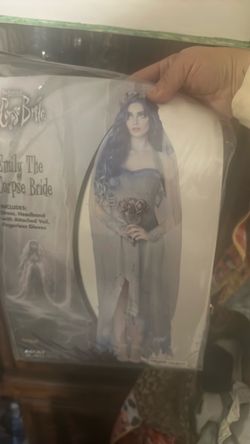 Costume