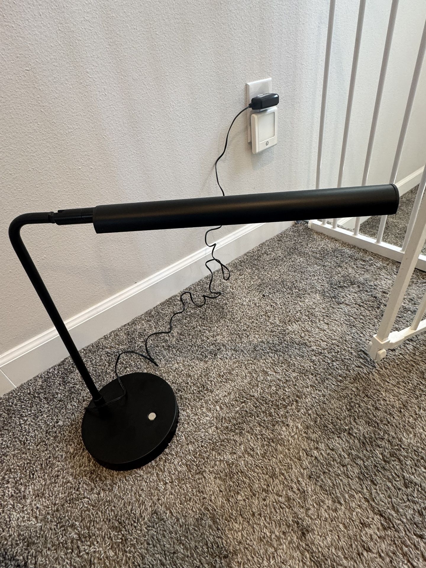 Bright Adjustable Black Lamp