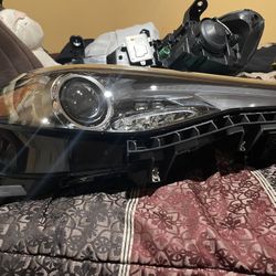 Alfa Romeo Guilia Headlight (Right Side) 2023 OEM