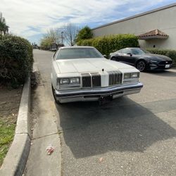 1976 Oldsmobile Cutlass Supreme