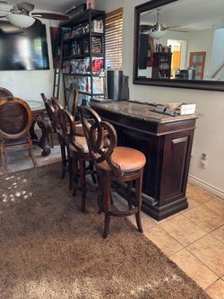 3 Bar Stools