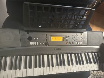 Yamaha YPT310 Keyboard 