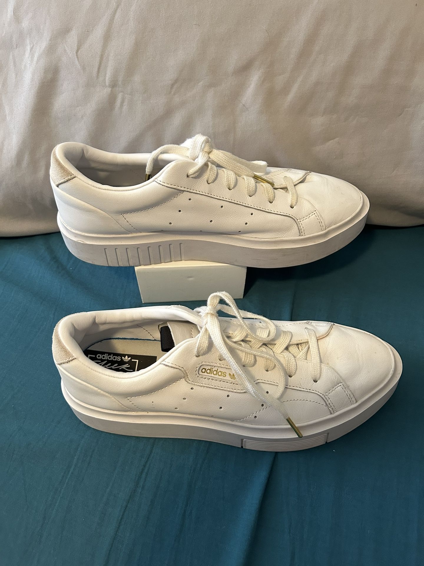 Adidas Sleek Platform (Womens)