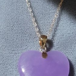 14k Lavender Jade Heart Pend