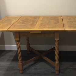 Barley Twist Oak Leaf Table