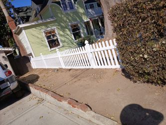 Picket fence