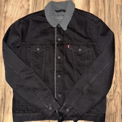 New Men’s Size Medium Levi’s Sherpa Jacket 